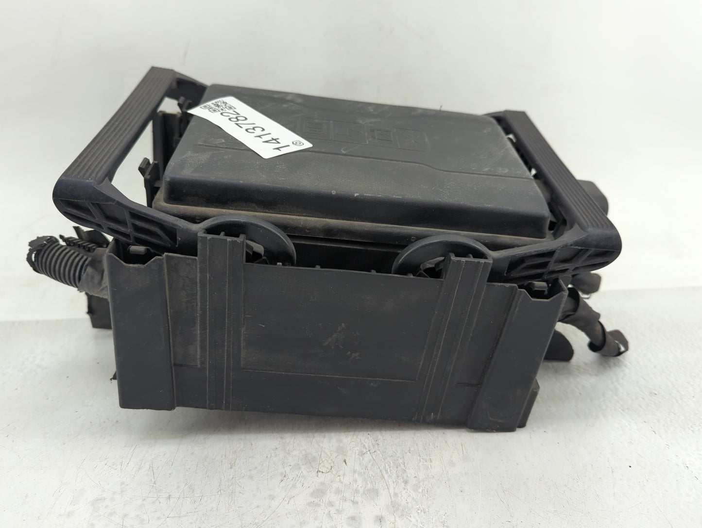 2016-2018 Chevrolet Silverado 1500 Fusebox Fuse Box Panel Relay Module Fits Fits 2016 2017 2018 OEM Used Auto Parts - Oemuse