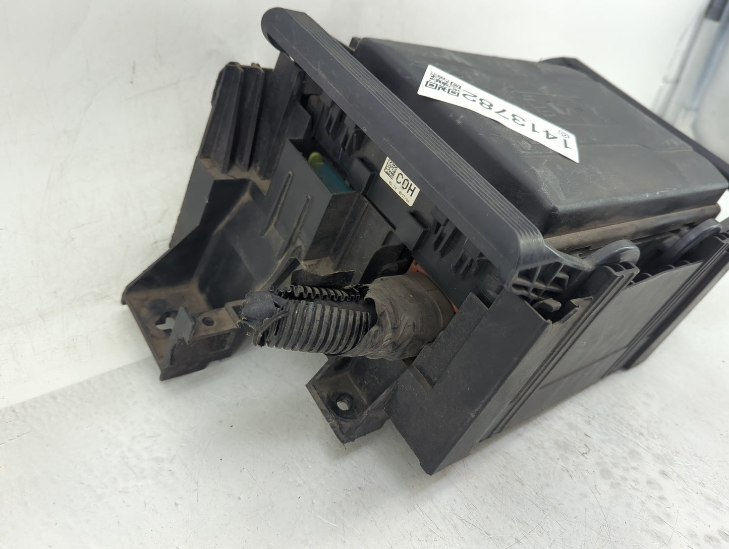 2016-2018 Chevrolet Silverado 1500 Fusebox Fuse Box Panel Relay Module Fits Fits 2016 2017 2018 OEM Used Auto Parts - Oemuse