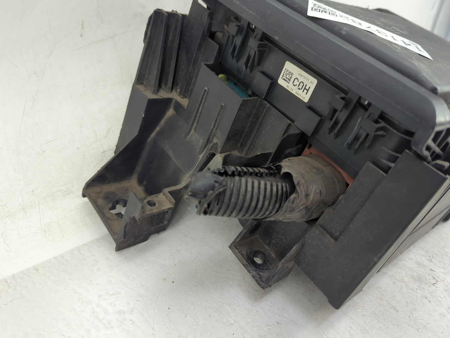 2016-2018 Chevrolet Silverado 1500 Fusebox Fuse Box Panel Relay Module Fits Fits 2016 2017 2018 OEM Used Auto Parts - Oemuse