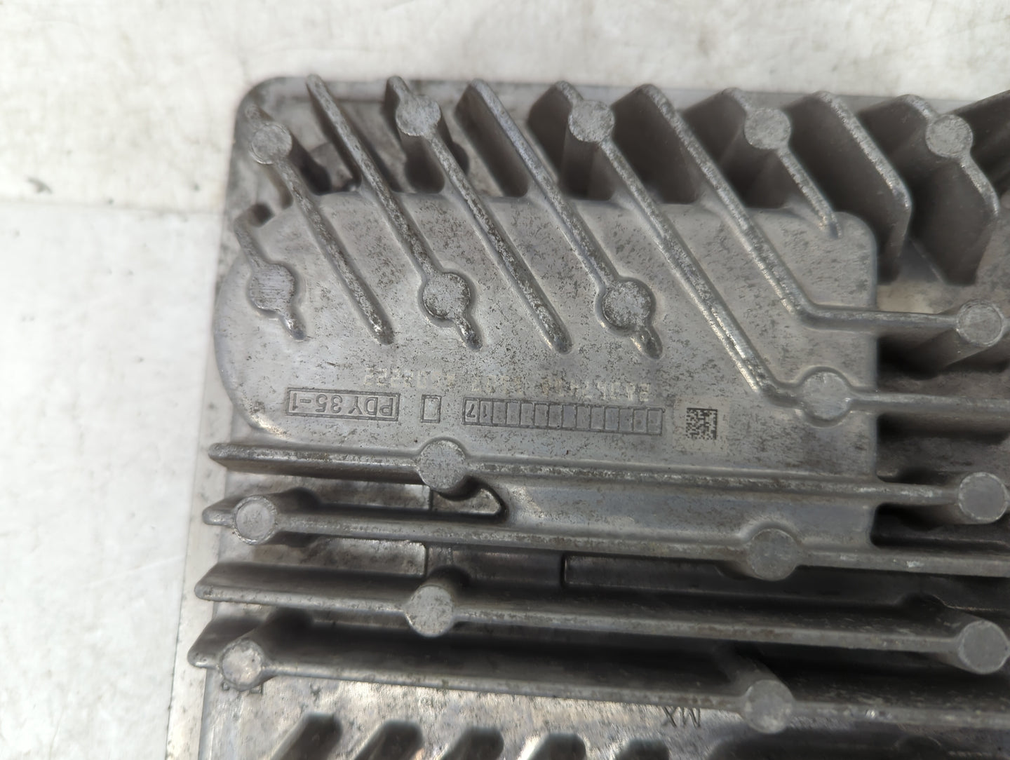 2016-2018 Chevrolet Silverado 1500 PCM Engine Control Computer ECU ECM PCU OEM P/N:12678939 Fits Fits 2016 2017 2018 OEM Use