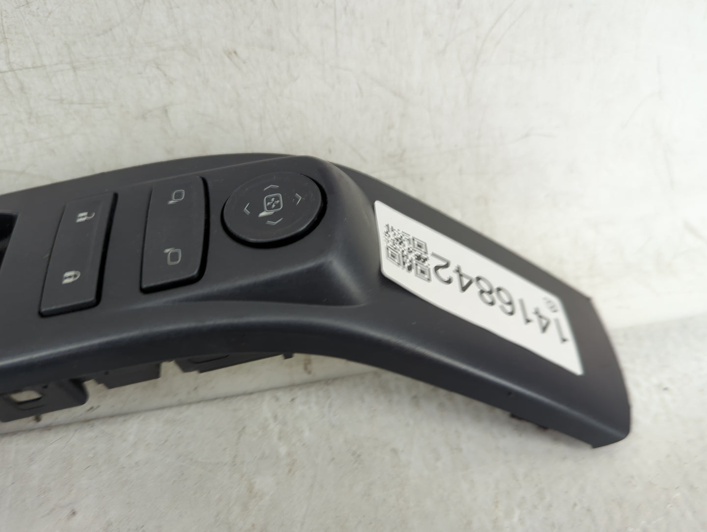 2014-2019 Chevrolet Silverado 1500 Master Power Window Switch Replacement Driver Side Left Fits OEM Used Auto Parts - Oemuse