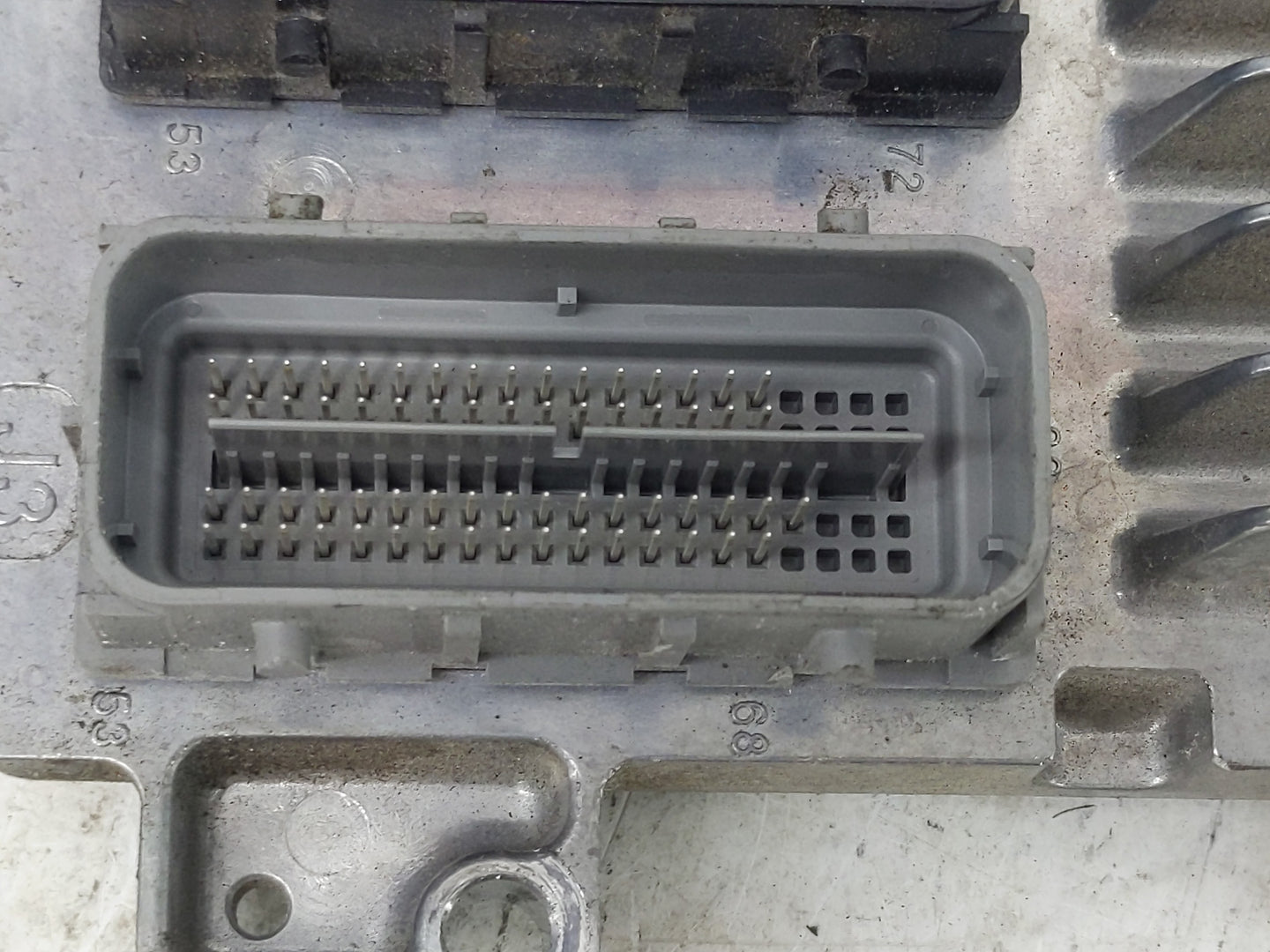 2016-2018 Chevrolet Silverado 1500 PCM Engine Control Computer ECU ECM PCU OEM P/N:12679097 Fits Fits 2016 2017 2018 OEM Use