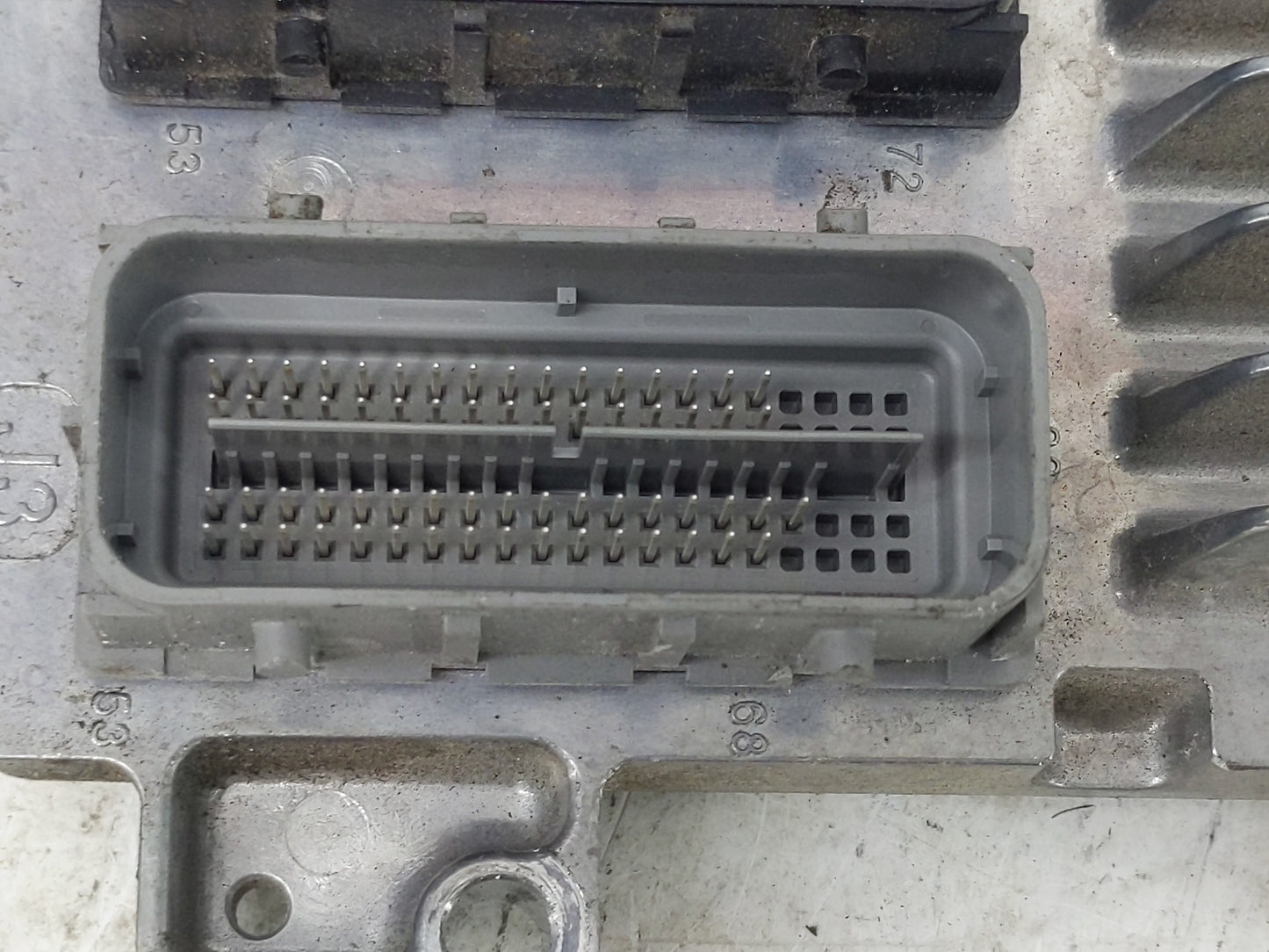 2016-2018 Chevrolet Silverado 1500 PCM Engine Control Computer ECU ECM PCU OEM P/N:12679097 Fits Fits 2016 2017 2018 OEM Use