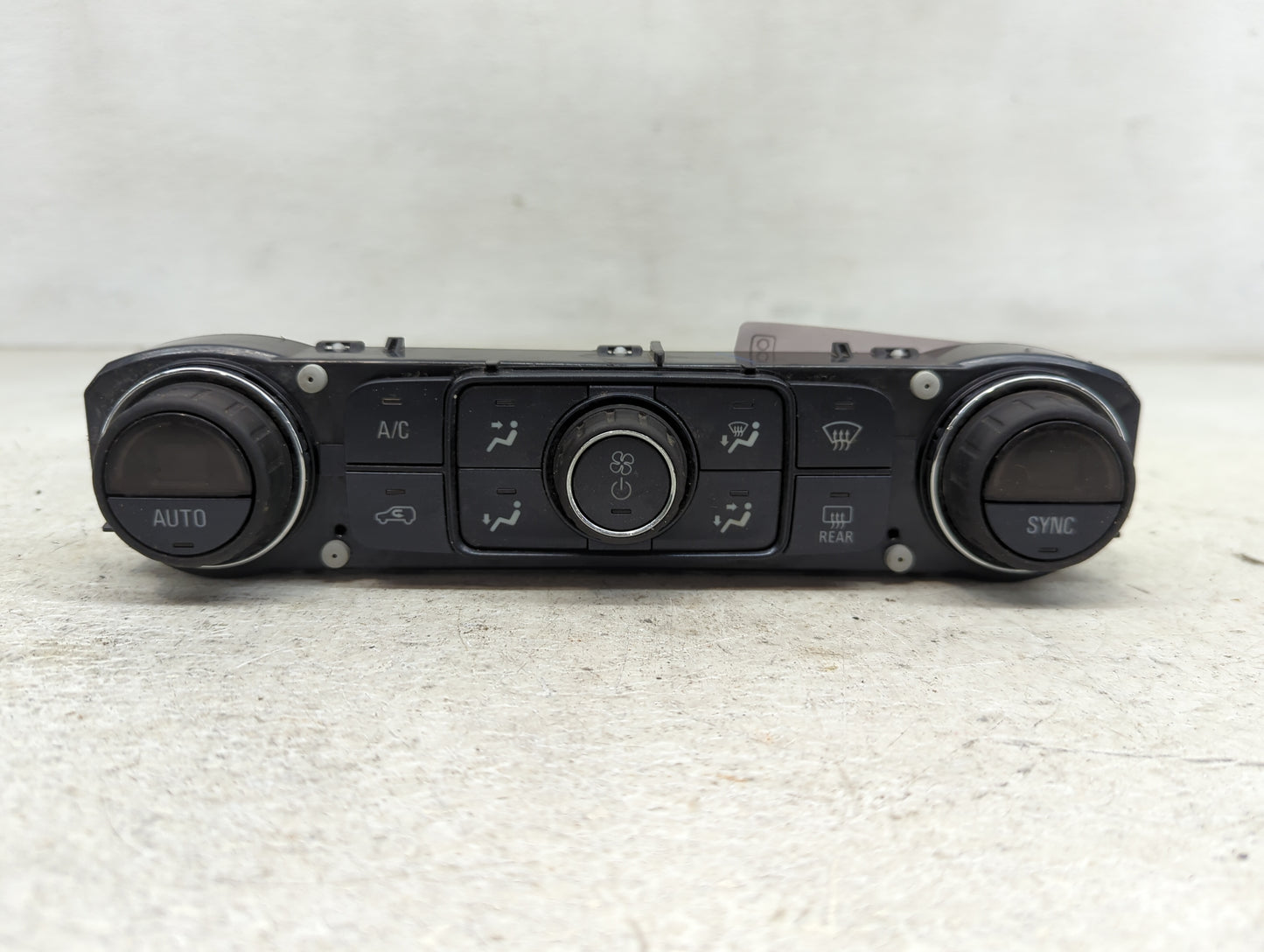 2014-2019 Chevrolet Silverado 1500 Climate Control Module Temperature AC/Heater Replacement P/N:84164476 Fits OEM Used Auto 
