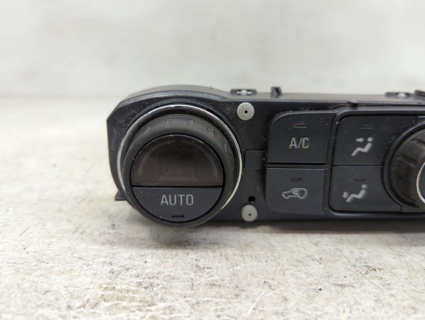 2014-2019 Chevrolet Silverado 1500 Climate Control Module Temperature AC/Heater Replacement P/N:84164476 Fits OEM Used Auto 