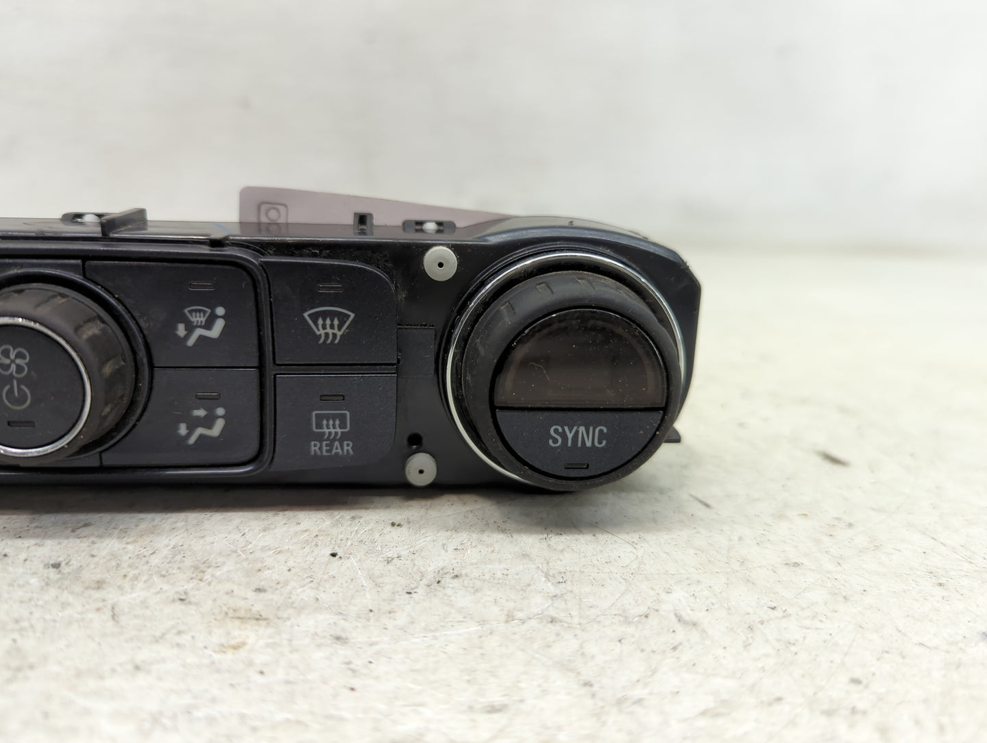 2014-2019 Chevrolet Silverado 1500 Climate Control Module Temperature AC/Heater Replacement P/N:84164476 Fits OEM Used Auto 