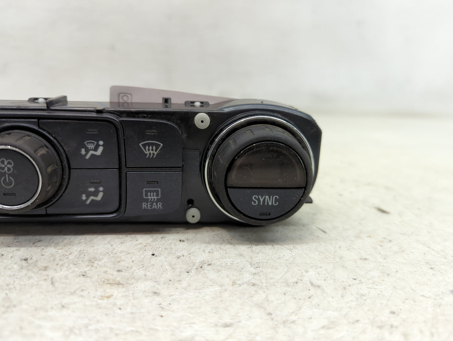 2014-2019 Chevrolet Silverado 1500 Climate Control Module Temperature AC/Heater Replacement P/N:84164476 Fits OEM Used Auto 