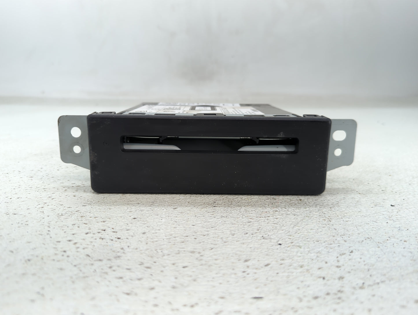 2017-2018 Chevrolet Silverado 1500 Radio AM FM Cd Player Receiver Replacement P/N:84016435 Fits Fits 2017 2018 OEM Used Auto