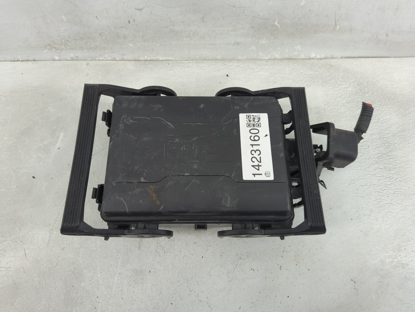 2016-2018 Chevrolet Silverado 1500 Fusebox Fuse Box Panel Relay Module Fits Fits 2016 2017 2018 OEM Used Auto Parts - Oemuse