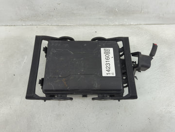 2016-2018 Chevrolet Silverado 1500 Fusebox Fuse Box Panel Relay Module Fits Fits 2016 2017 2018 OEM Used Auto Parts - Oemuse