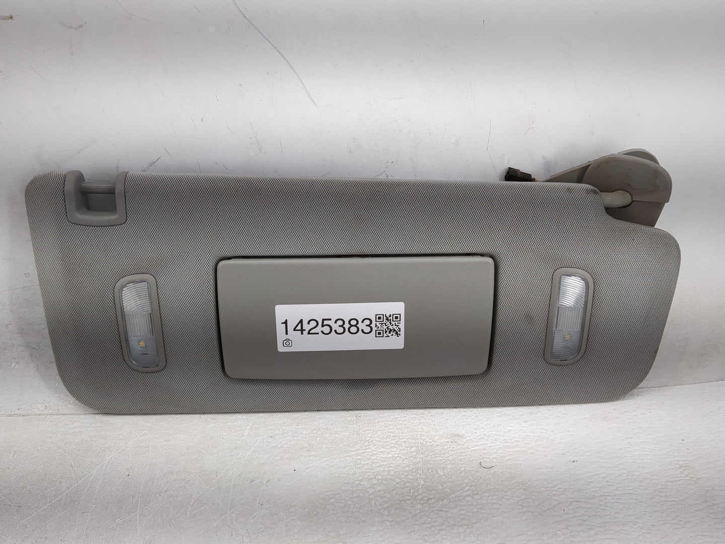2014-2019 Chevrolet Silverado 1500 Sun Visor Shade Replacement Passenger Right Mirror Fits Fits 2014 2015 2016 2017 2018 201