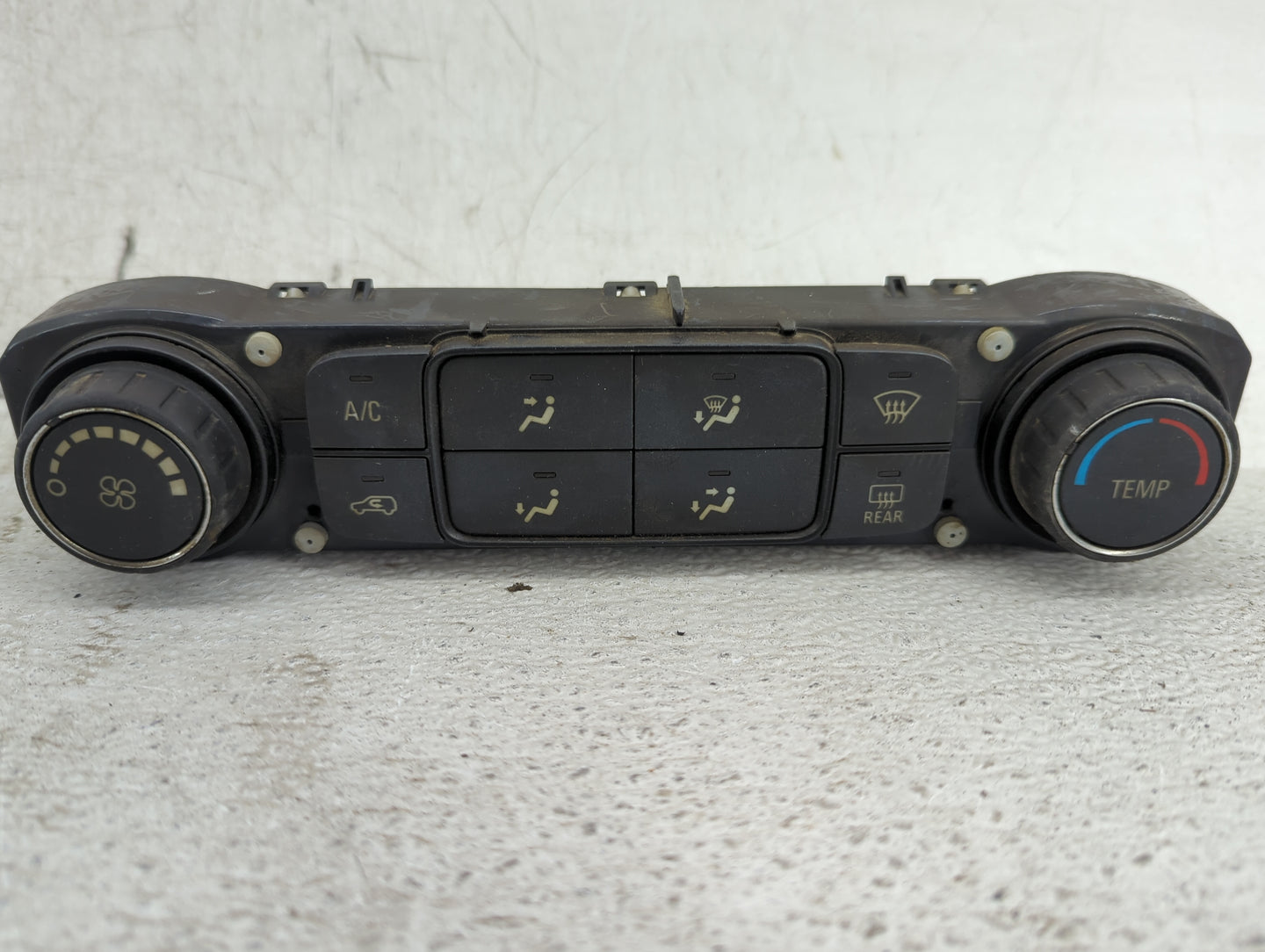2014-2019 Chevrolet Silverado 1500 Climate Control Module Temperature AC/Heater Replacement P/N:84164472 815372982 Fits OEM 