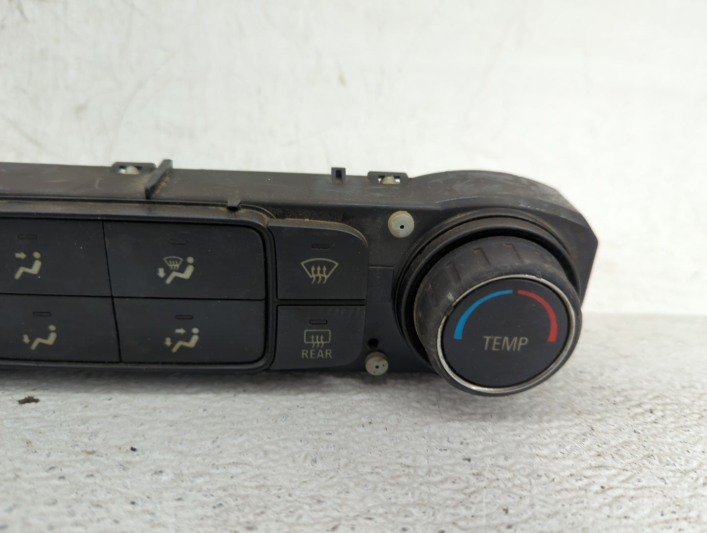2014-2019 Chevrolet Silverado 1500 Climate Control Module Temperature AC/Heater Replacement P/N:84164472 815372982 Fits OEM 