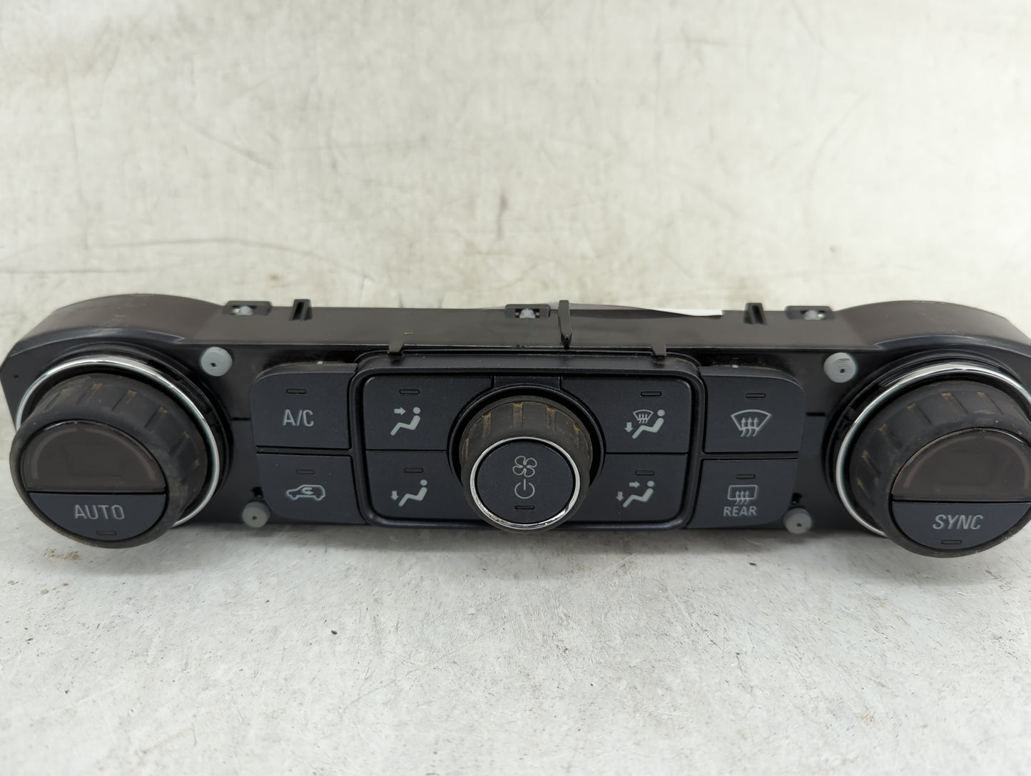 2014-2019 Chevrolet Silverado 1500 Climate Control Module Temperature AC/Heater Replacement P/N:84164476 Fits OEM Used Auto 