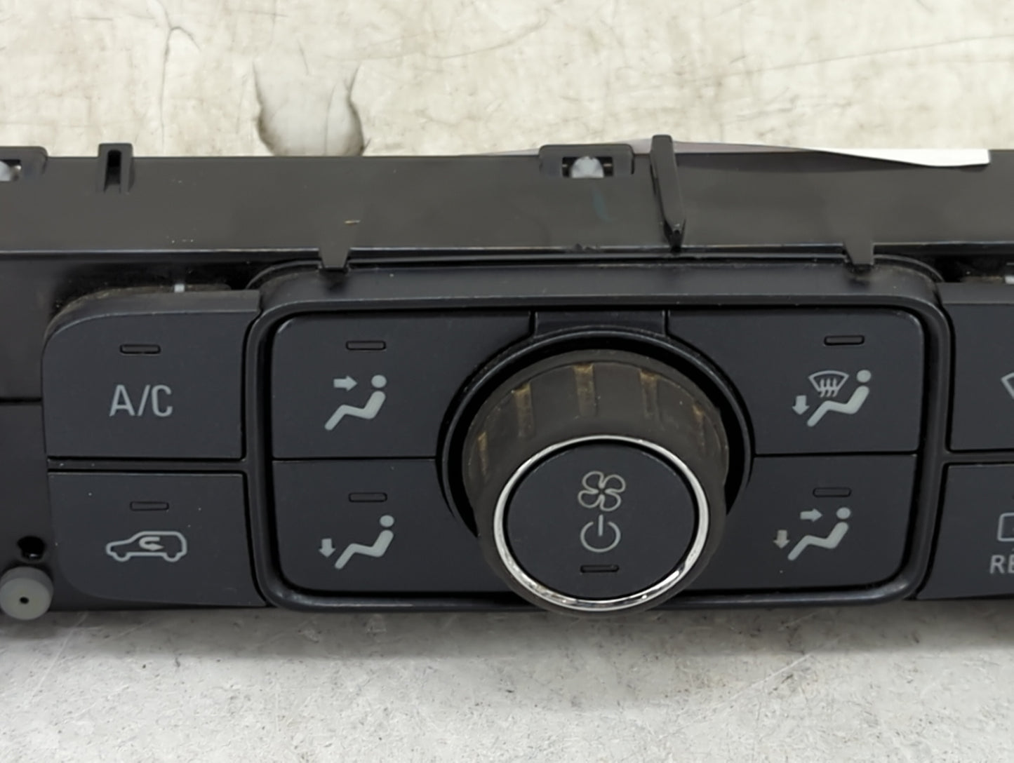 2014-2019 Chevrolet Silverado 1500 Climate Control Module Temperature AC/Heater Replacement P/N:84164476 Fits OEM Used Auto 