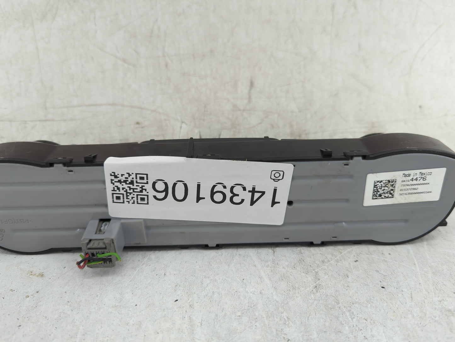 2014-2019 Chevrolet Silverado 1500 Climate Control Module Temperature AC/Heater Replacement P/N:84164476 Fits OEM Used Auto 