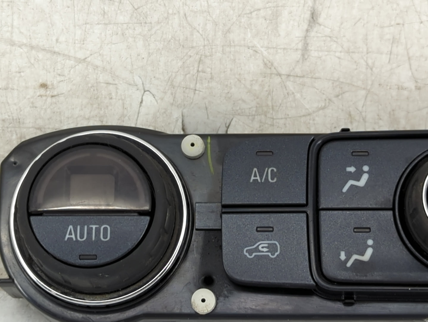 2014-2019 Chevrolet Silverado 1500 Climate Control Module Temperature AC/Heater Replacement P/N:84164476 Fits OEM Used Auto 