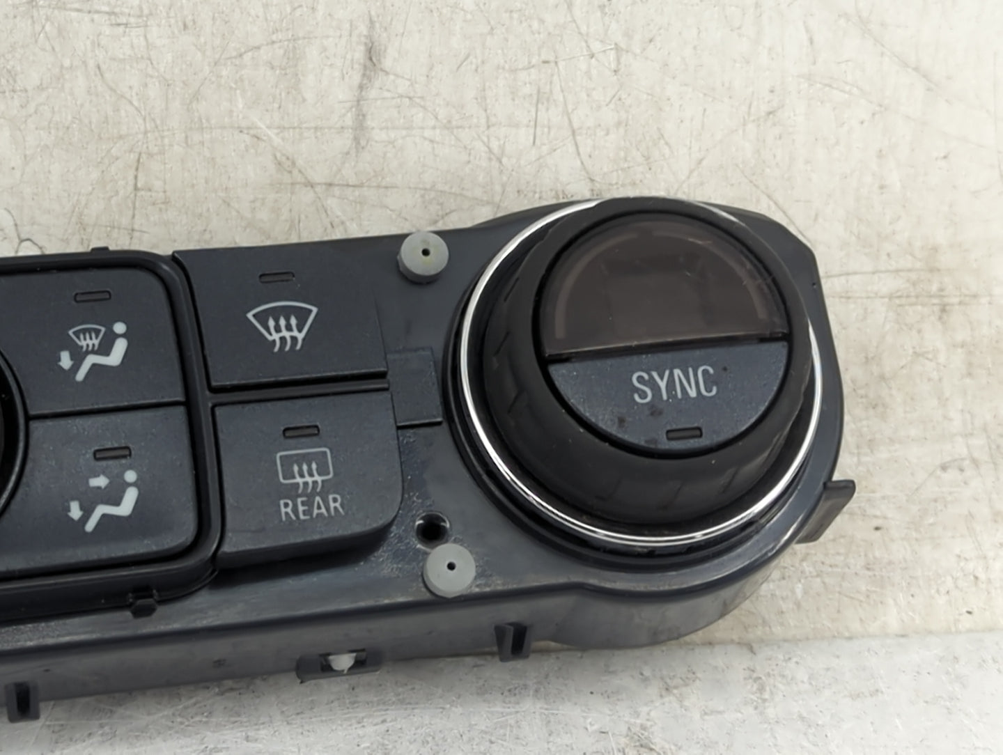2014-2019 Chevrolet Silverado 1500 Climate Control Module Temperature AC/Heater Replacement P/N:84164476 Fits OEM Used Auto 