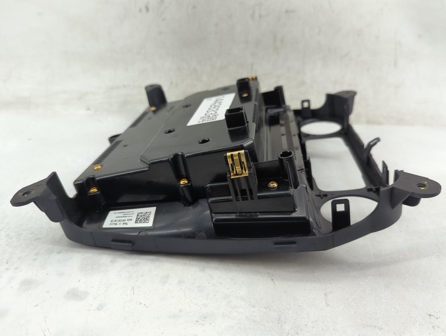 2017 Chevrolet Silverado 1500 Information Display Screen Black - Oemusedautoparts1.com