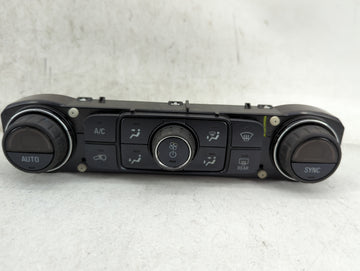 2014-2019 Chevrolet Silverado 1500 Climate Control Module Temperature AC/Heater Replacement P/N:84164476 7370200000000X Fits