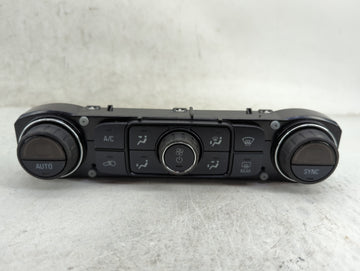 2014-2019 Chevrolet Silverado 1500 Climate Control Module Temperature AC/Heater Replacement P/N:84164476 7370200000000X Fits