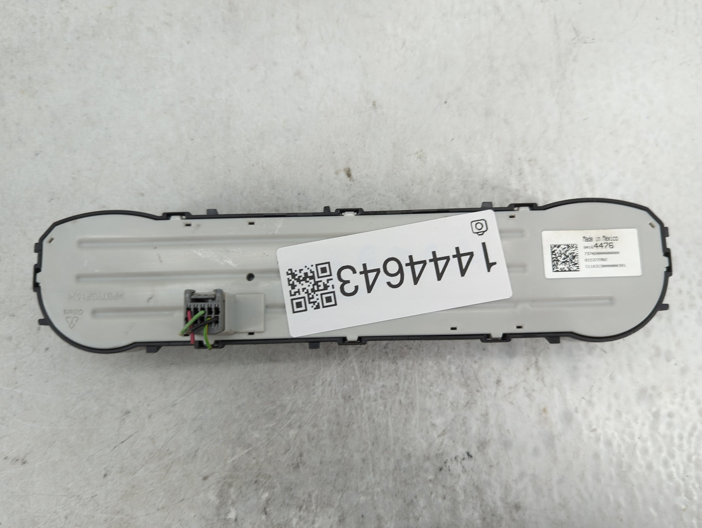 2014-2019 Chevrolet Silverado 1500 Climate Control Module Temperature AC/Heater Replacement P/N:84164476 7370200000000X Fits