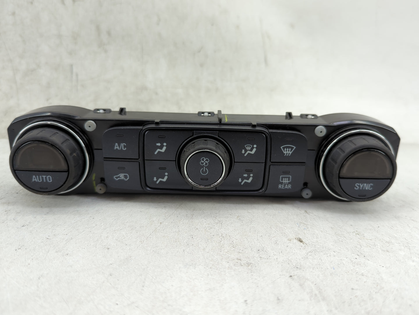 2014-2019 Chevrolet Silverado 1500 Climate Control Module Temperature AC/Heater Replacement P/N:84164476 815372982 Fits OEM 