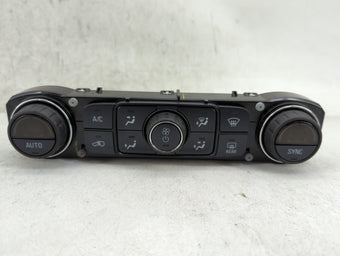 compare product 2014-2019 Chevrolet Silverado 1500 Climate Control Module Temperature AC/Heater Replacement P/N:84164476 815372982 Fits OEM Used Auto Parts