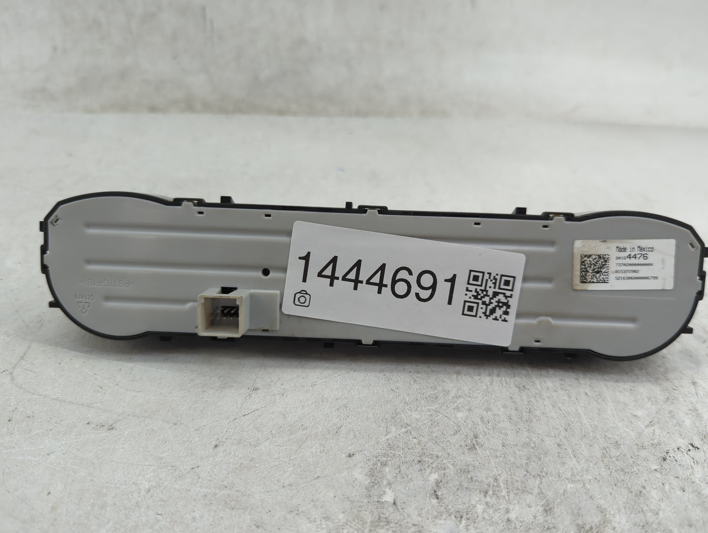 2014-2019 Chevrolet Silverado 1500 Climate Control Module Temperature AC/Heater Replacement P/N:84164476 815372982 Fits OEM 