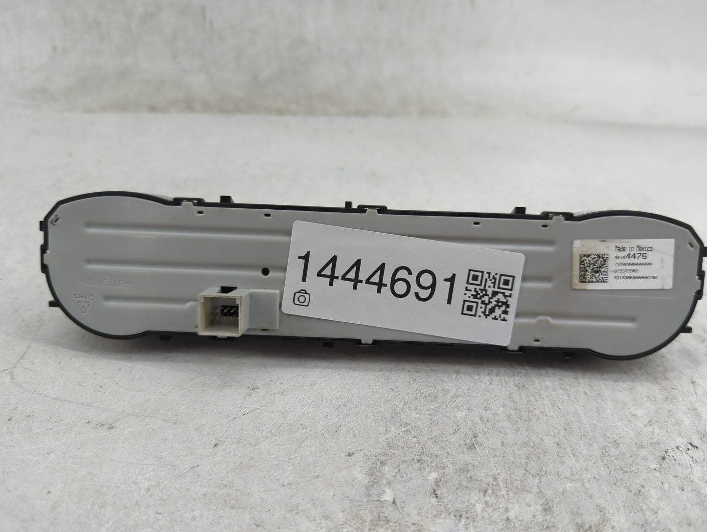 2014-2019 Chevrolet Silverado 1500 Climate Control Module Temperature AC/Heater Replacement P/N:84164476 815372982 Fits OEM 