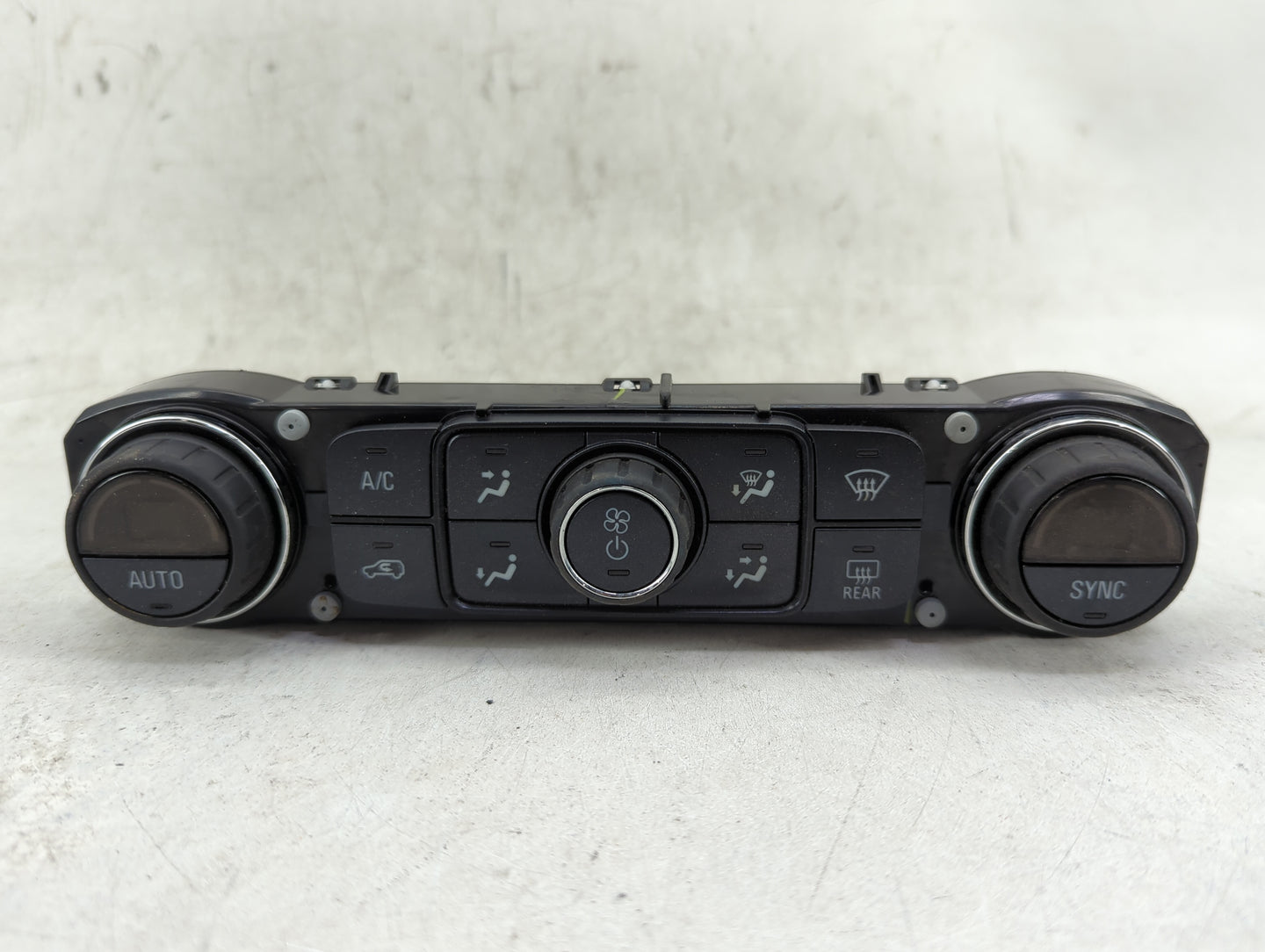 2014-2019 Chevrolet Silverado 1500 Climate Control Module Temperature AC/Heater Replacement P/N:84164476 815372982 Fits OEM 