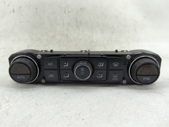 compare product 2014-2019 Chevrolet Silverado 1500 Climate Control Module Temperature AC/Heater Replacement P/N:84164476 815372982 Fits OEM Used Auto Parts