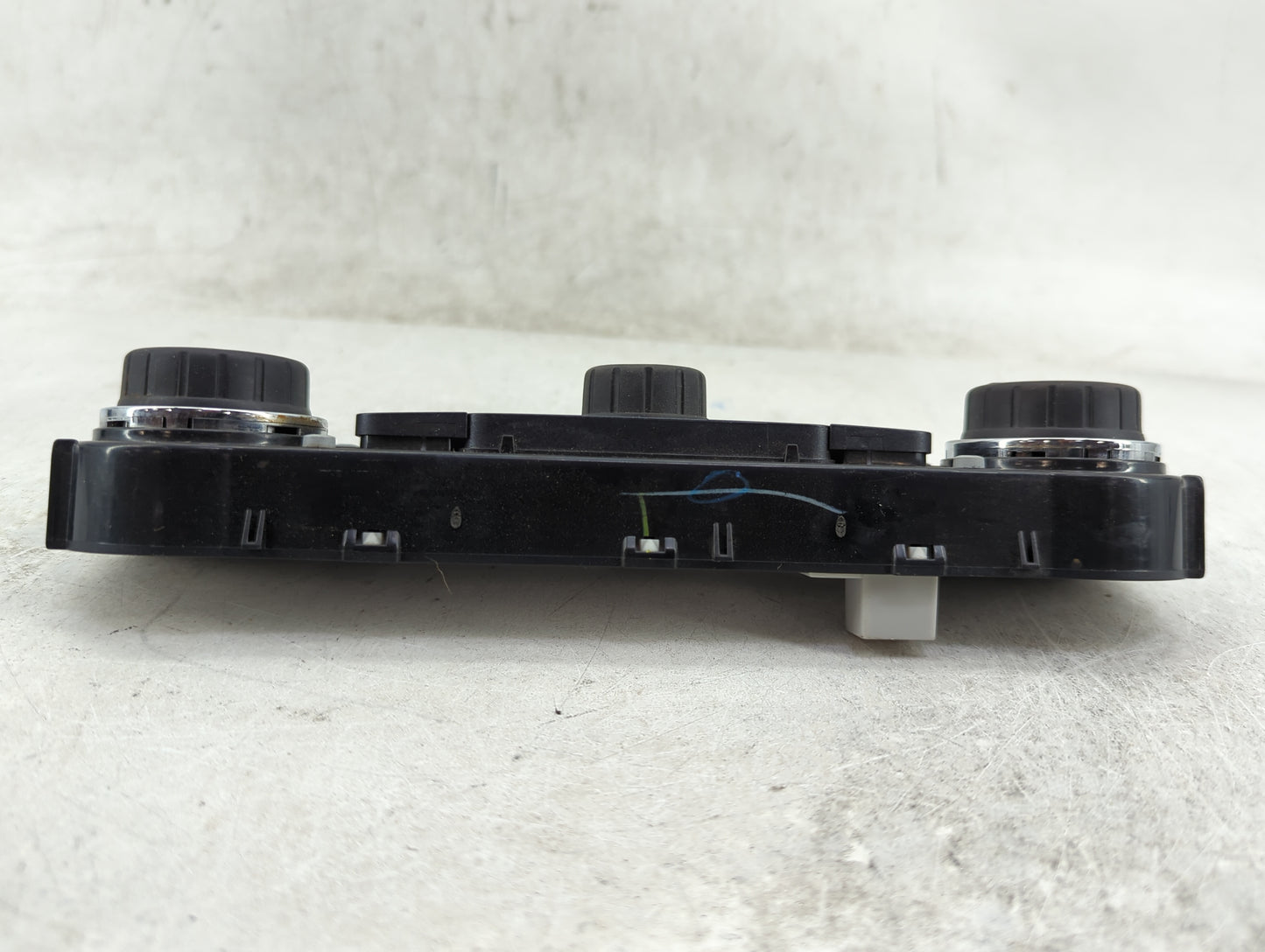 2014-2019 Chevrolet Silverado 1500 Climate Control Module Temperature AC/Heater Replacement P/N:84164476 815372982 Fits OEM 