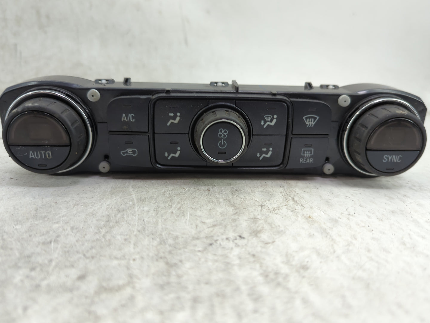 2017 Chevrolet Silverado 1500 Climate Control Module Temperature AC/Heater Replacement P/N:23170390000008280 815372982 Fits 