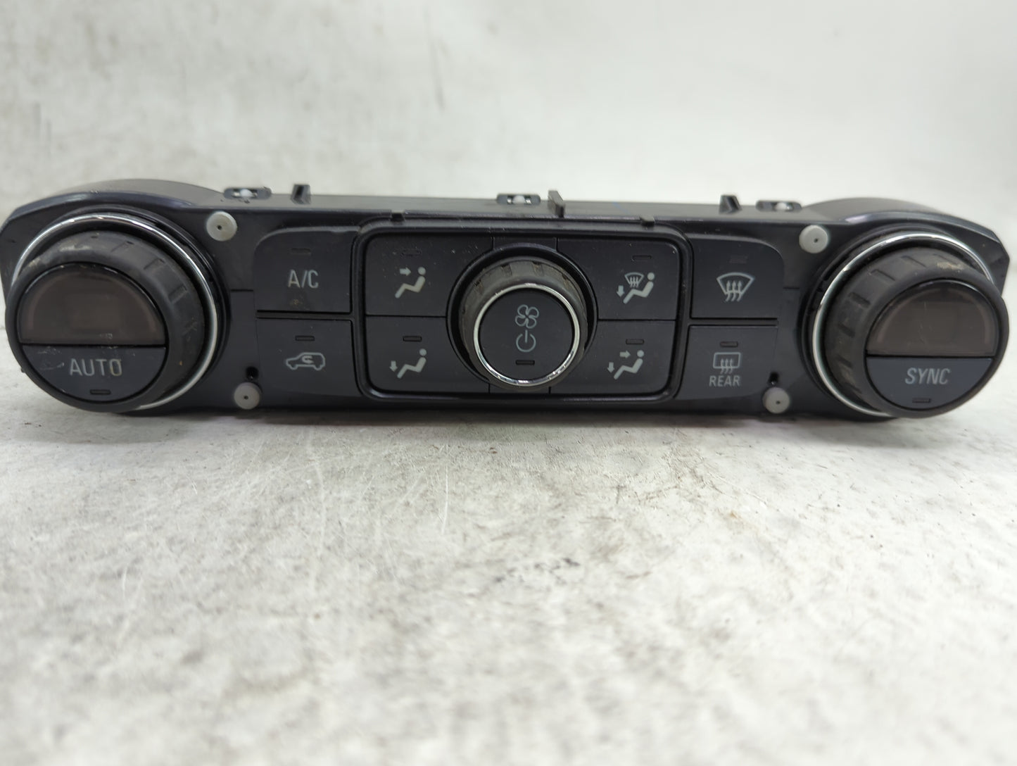 2017 Chevrolet Silverado 1500 Climate Control Module Temperature AC/Heater Replacement P/N:23170390000008280 815372982 Fits 