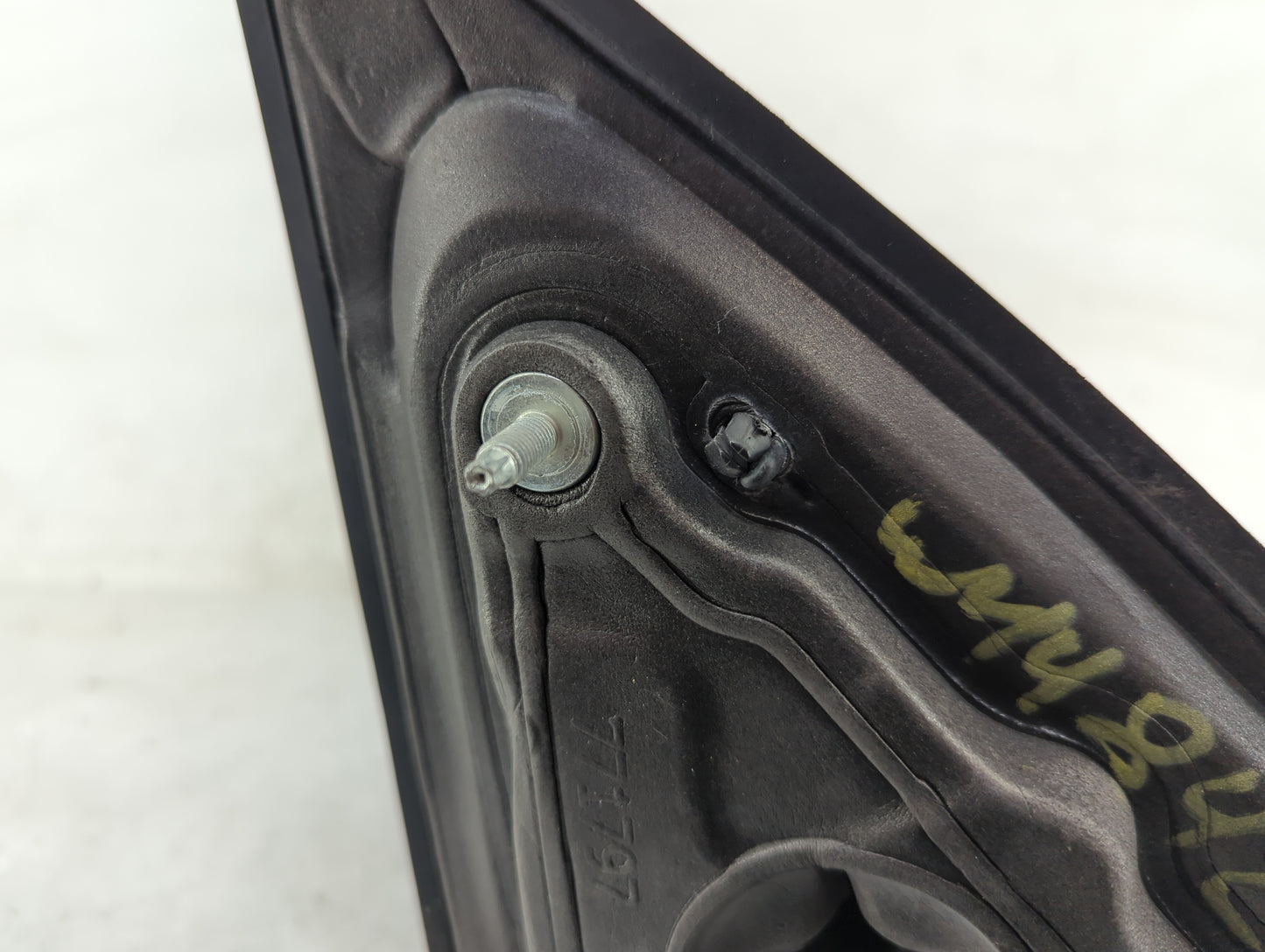2014-2019 Chevrolet Silverado 1500 Driver Side View Mirror - Left Door Mirror OEM Used - Oemusedautoparts1.com