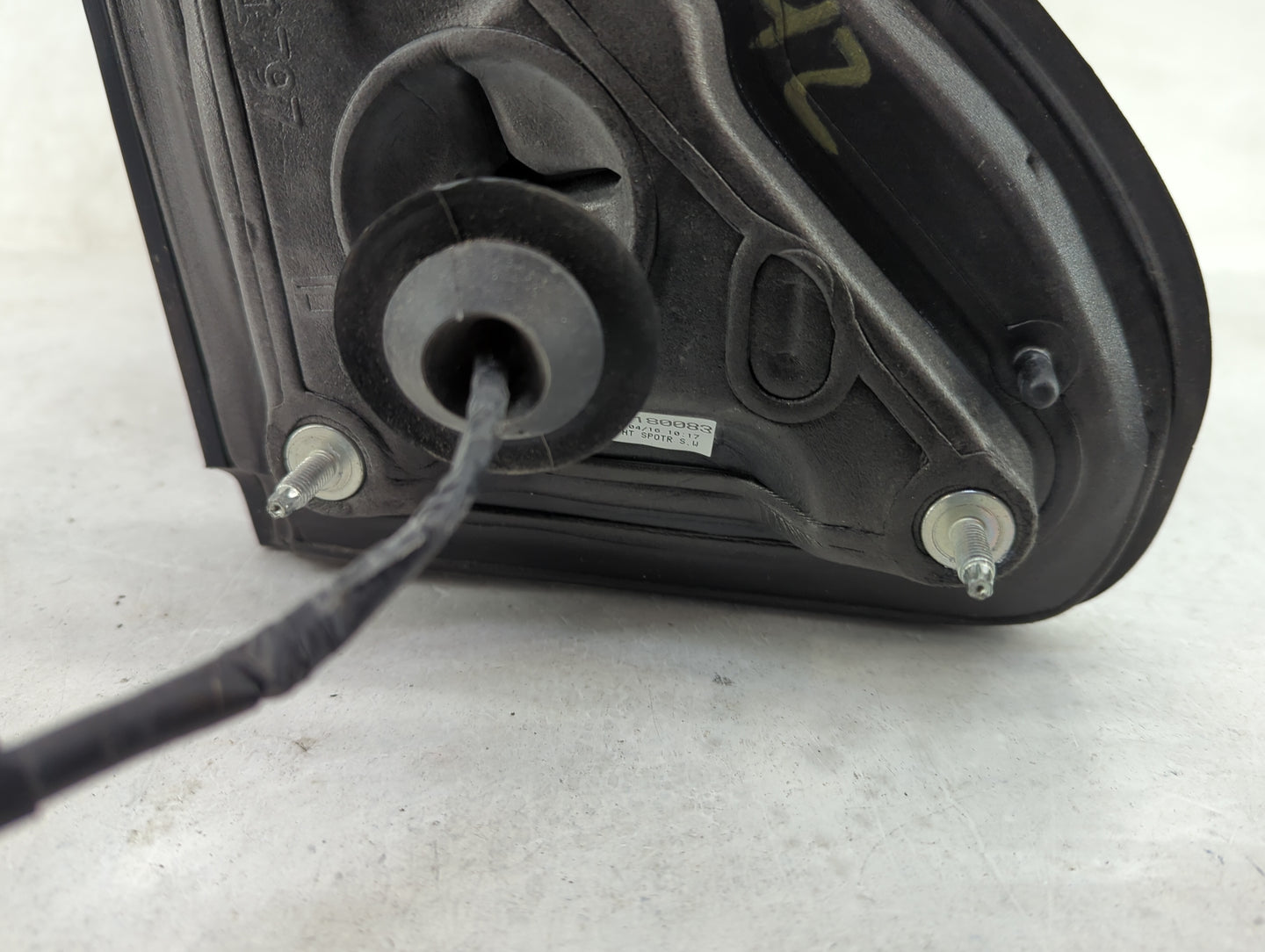 2014-2019 Chevrolet Silverado 1500 Driver Side View Mirror - Left Door Mirror OEM Used - Oemusedautoparts1.com