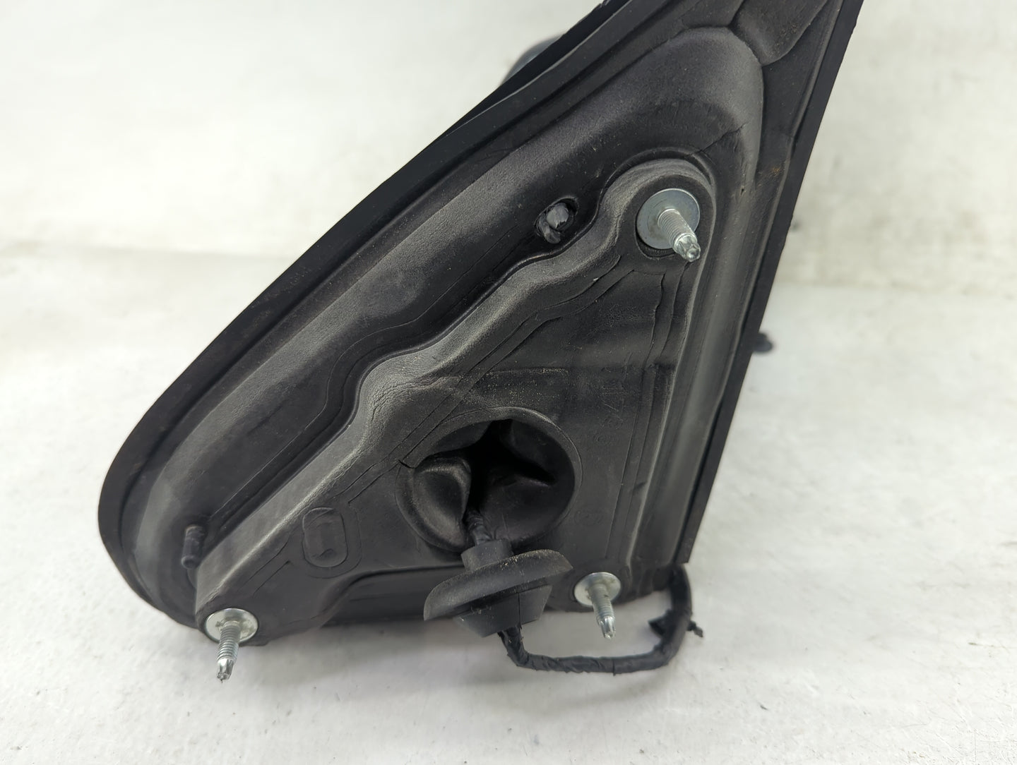 2014-2019 Chevrolet Silverado 1500 Passenger Side View Mirror - Right Door Mirror OEM Used - Oemusedautoparts1.com