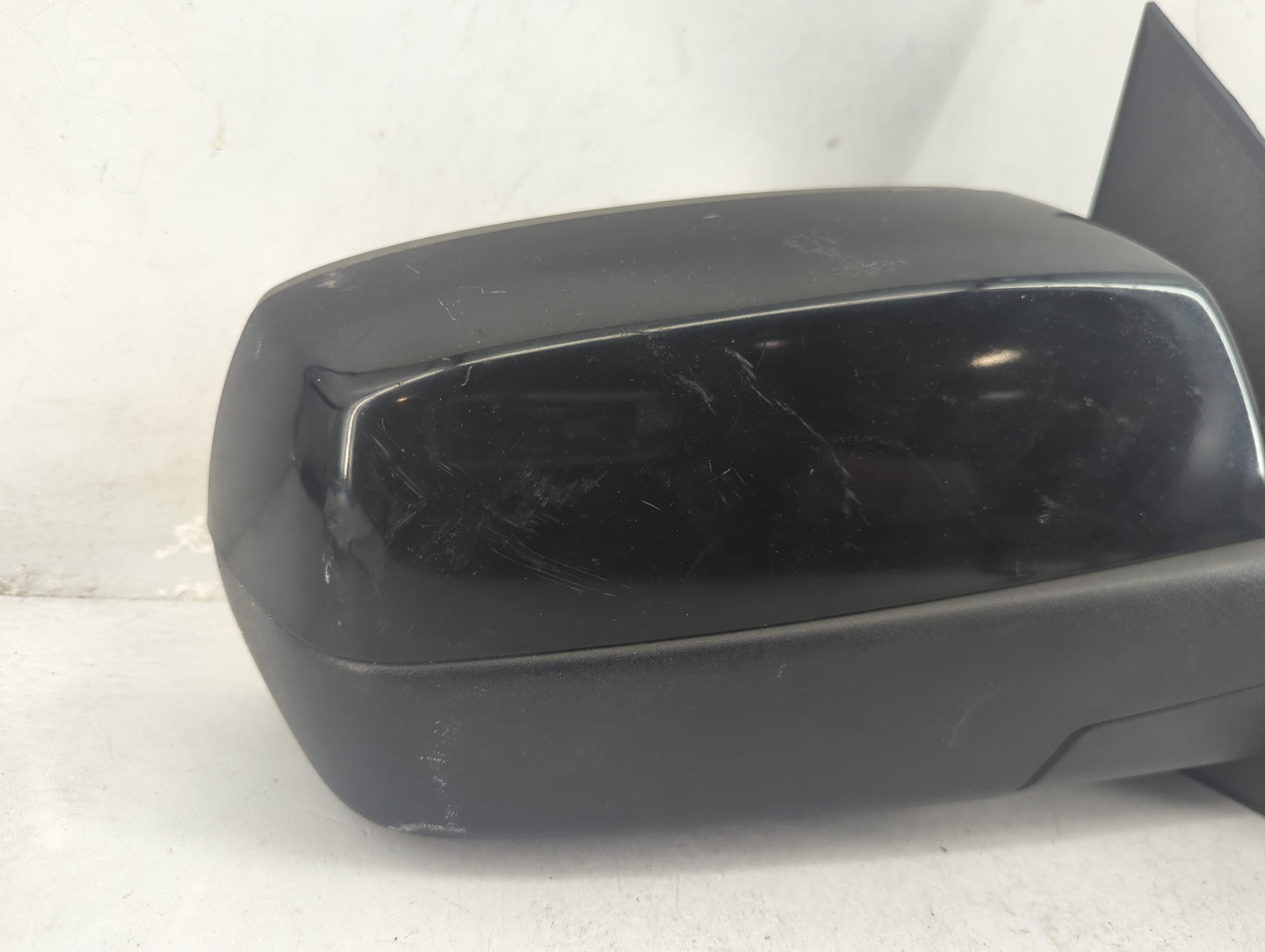 2014-2019 Chevrolet Silverado 1500 Passenger Side View Mirror - Right Door Mirror OEM Used - Oemusedautoparts1.com