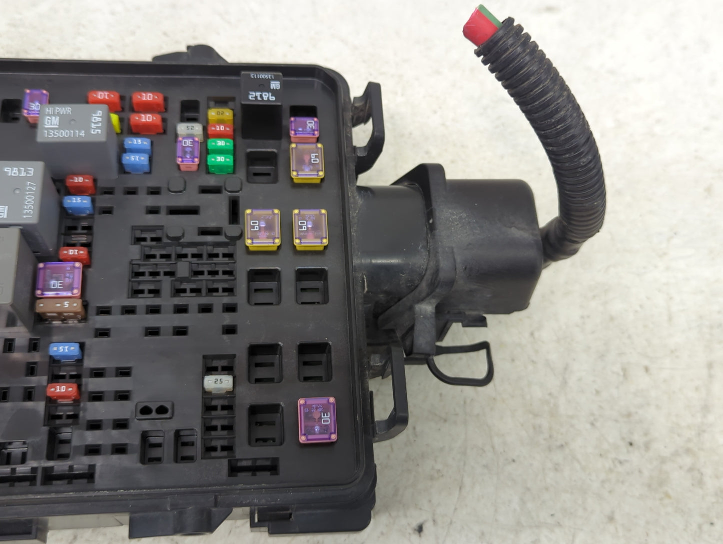 2016-2018 Chevrolet Silverado 1500 Fusebox Fuse Box Panel Relay Module P/N:13500114 13500127, 13500113 Fits Fits 2016 2017 2