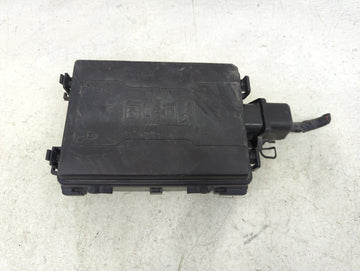 2017-2019 Chevrolet Silverado 1500 Fusebox Fuse Box Panel Relay Module P/N:84075777 13500114, 13500113 Fits Fits 2017 2018 2