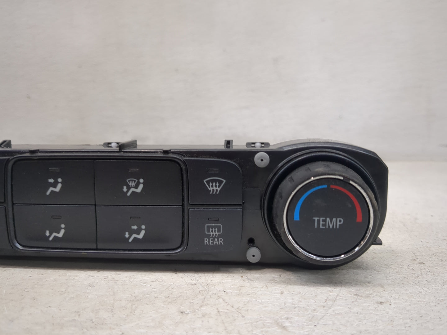 2014-2019 Chevrolet Silverado 1500 Climate Control Module Temperature AC/Heater Replacement P/N:84164472 81532582 Fits OEM U