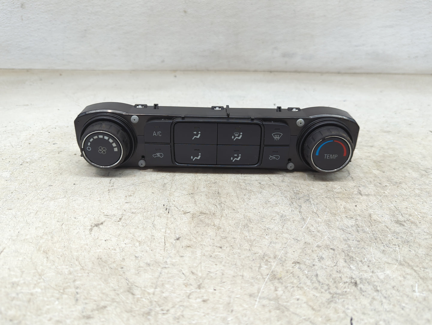 2014-2018 Chevrolet Silverado 1500 Climate Control Module Temperature AC/Heater Replacement P/N:23162930000009036 815372982 