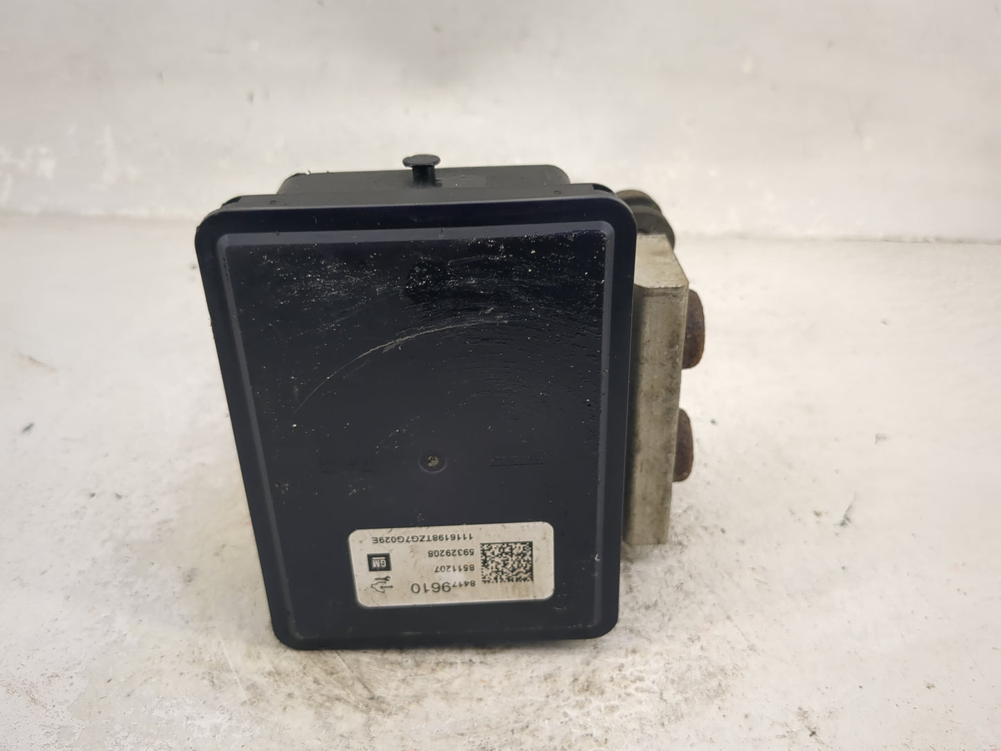 2017-2019 Chevrolet Silverado 1500 ABS Pump Control Module Replacement P/N:84179610 8511207 Fits Fits 2017 2018 2019 2020 OE