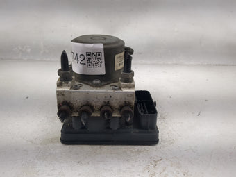 compare product 2017-2019 Chevrolet Silverado 1500 ABS Pump Control Module Replacement P/N:84074894 245980000000P Fits Fits 2017 2018 2019 2020 OEM Used Auto Parts
