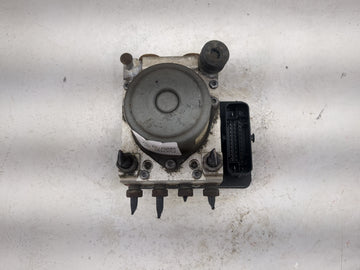 2017-2019 Chevrolet Silverado 1500 ABS Pump Control Module Replacement P/N:84074894 245980000000P Fits Fits 2017 2018 2019 2020 OEM Used Auto Parts