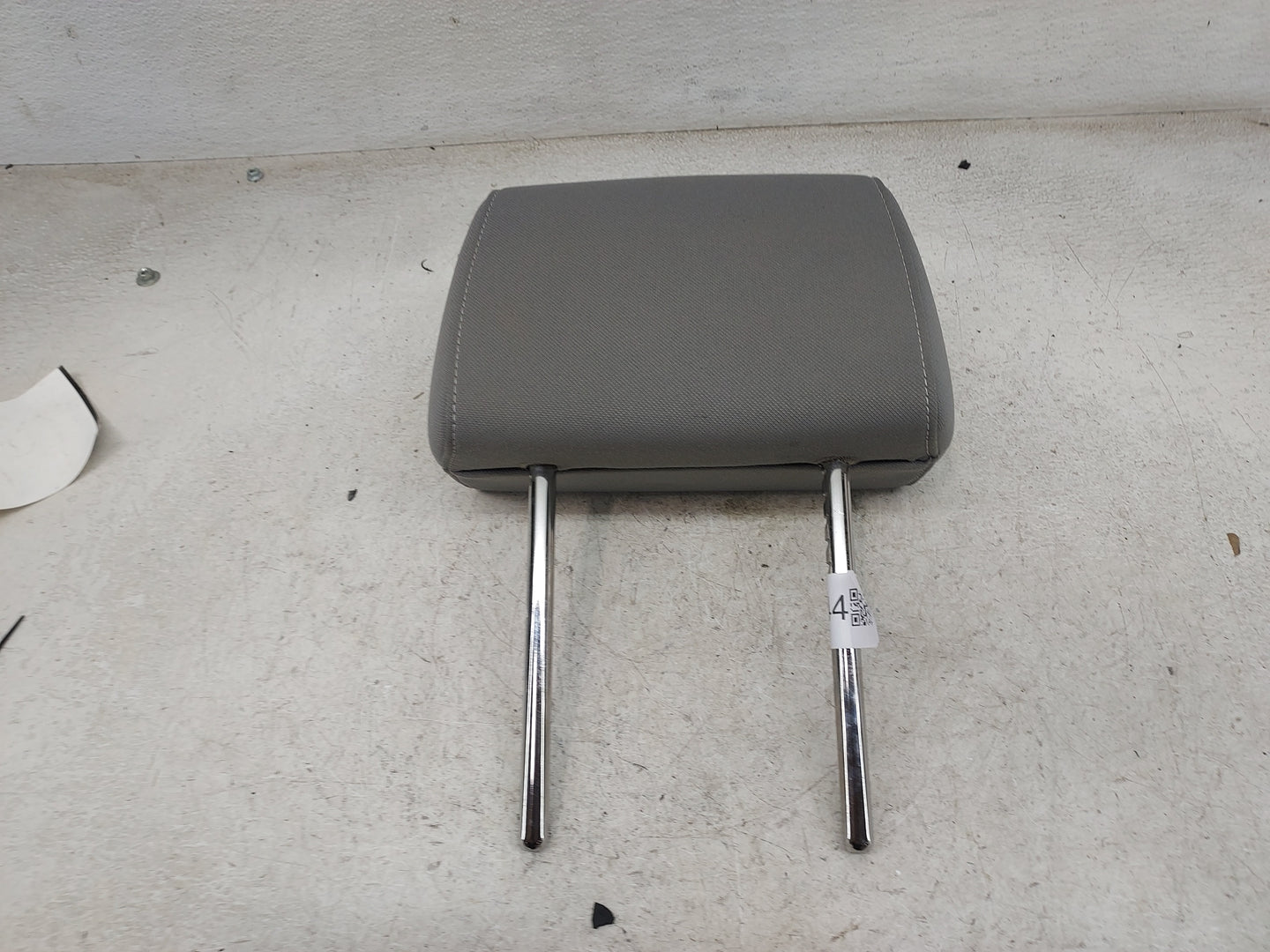 2017 Chevrolet Silverado 1500 Headrest Head Rest Front Driver Passenger Seat Fits OEM Used Auto Parts - Oemusedautoparts1.co