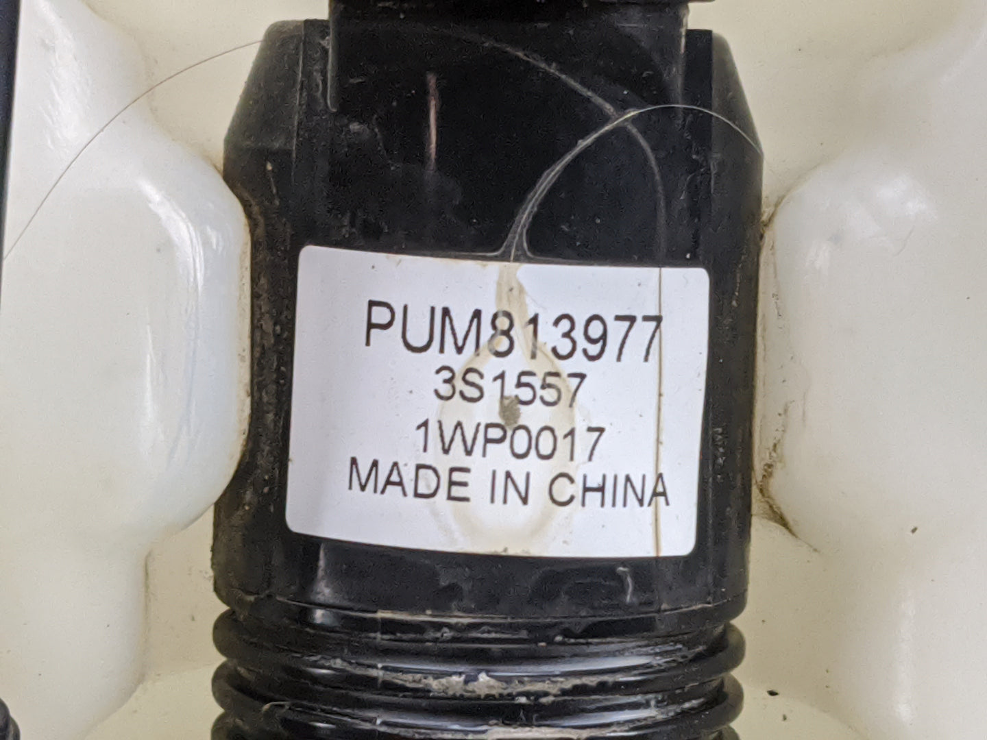 2015 Silverado 1500 Windshield Washer Fluid Reservoir Bottle Oem - Oemusedautoparts1.com