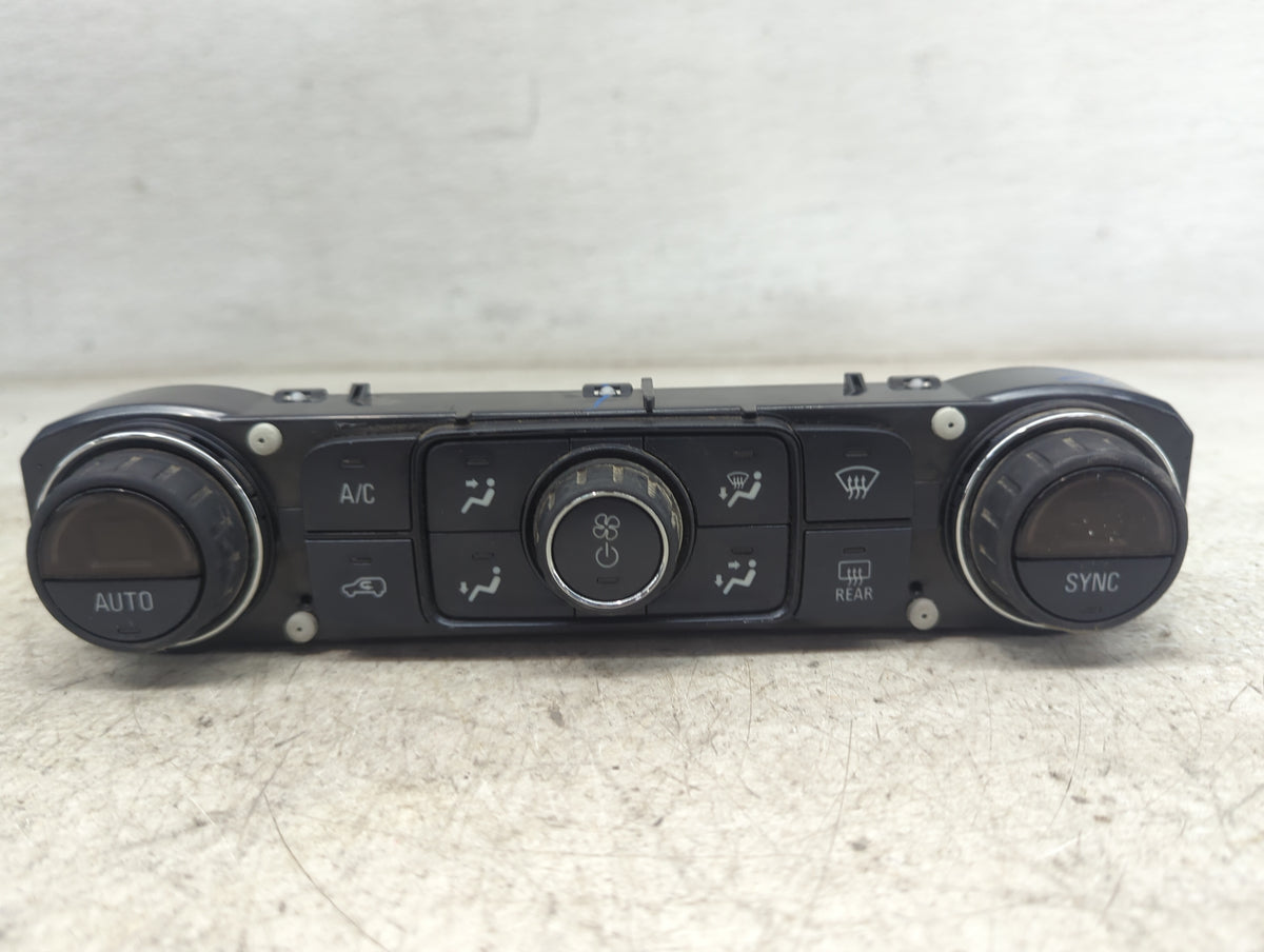 2017 Chevrolet Silverado 1500 Information Radio Display Screen 1484575 - Oemusedautoparts1.com