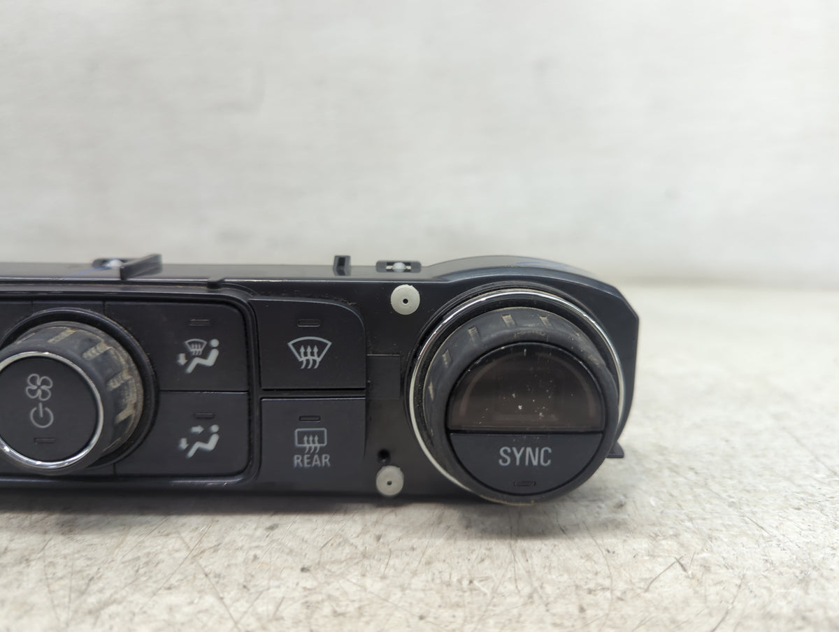 2017 Chevrolet Silverado 1500 Information Radio Display Screen 1484575 - Oemusedautoparts1.com